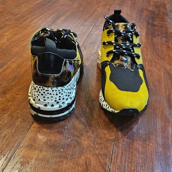 Steve Madden Womens Cliff Trainer - Yellow / Multi, Size 8.5 W, 7M - Picture 5 of 6